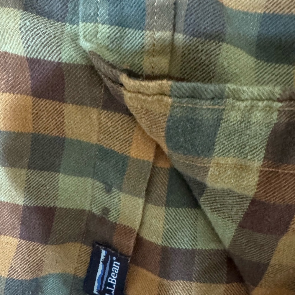 L.L. Bean Men's Green and Brown Plaid Shirt - Picture 8 of 8